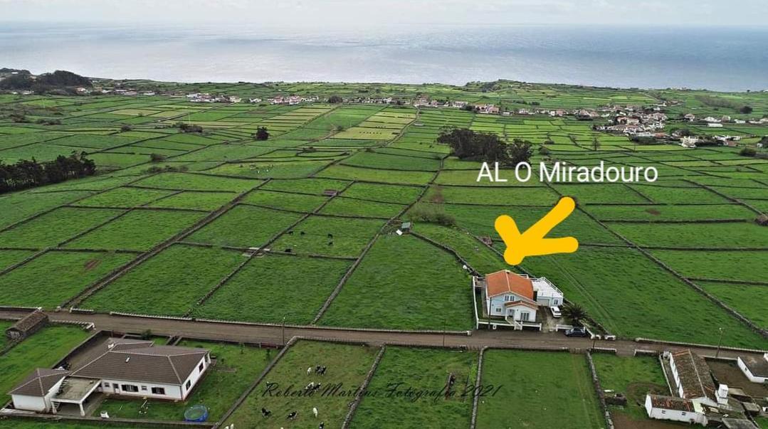 O Miradouro Leilighet Angra do Heroísmo Eksteriør bilde