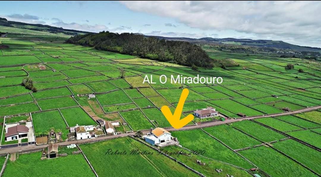 O Miradouro Leilighet Angra do Heroísmo Eksteriør bilde